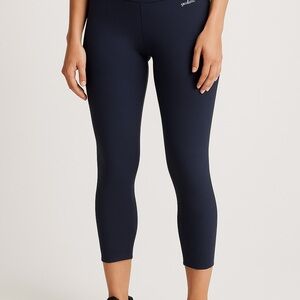 Eddie Bauer Activewear pants blue black striped stretch cropped size medium